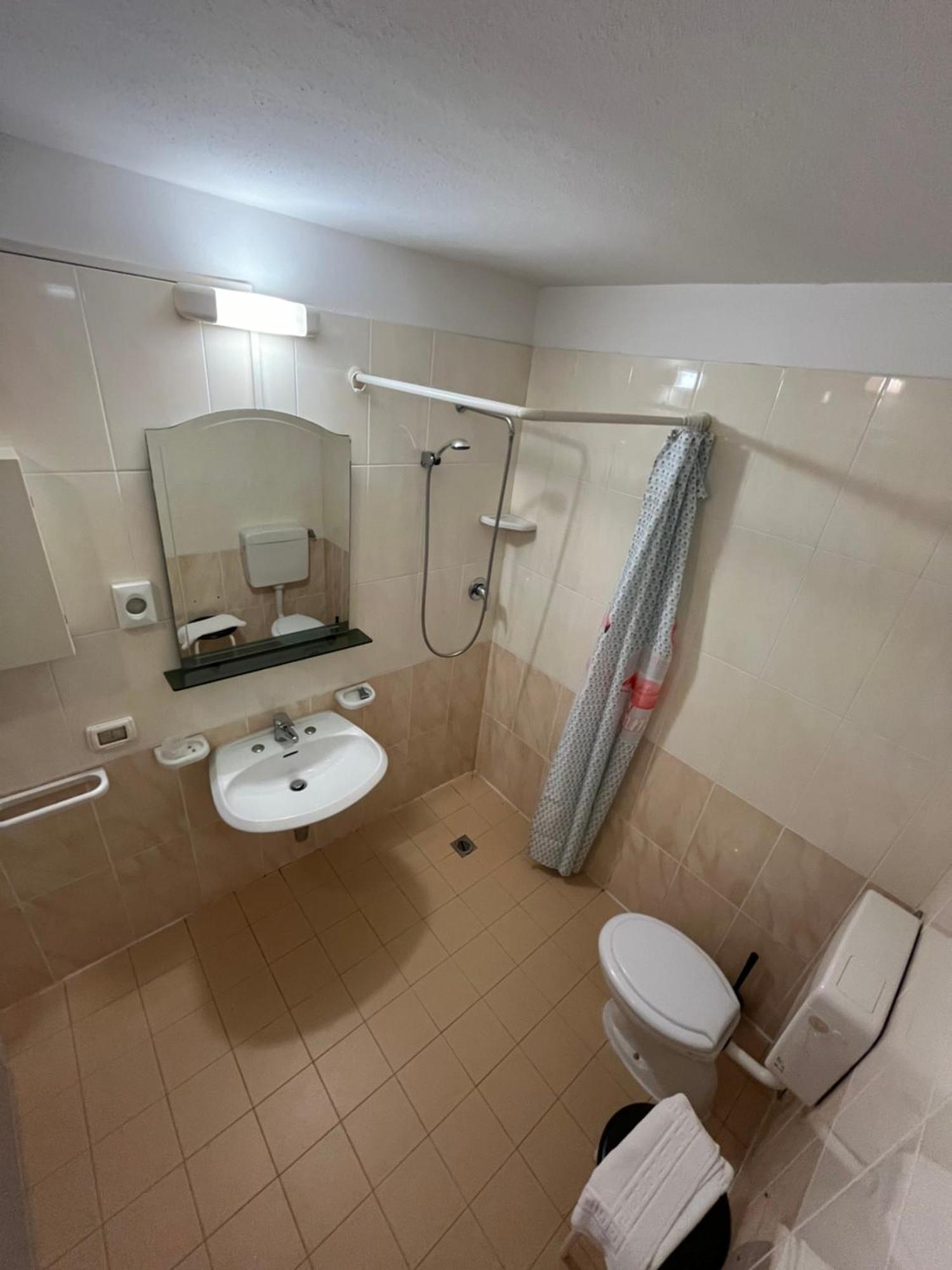 Hotel ItaliaЧервия Экстерьер фото